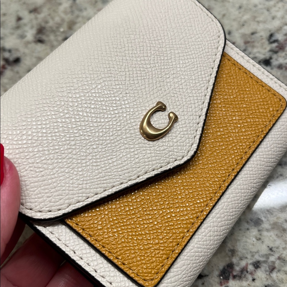 Coach Cream Color Block Tri-fold Wallet EUC - Picture 4 of 9